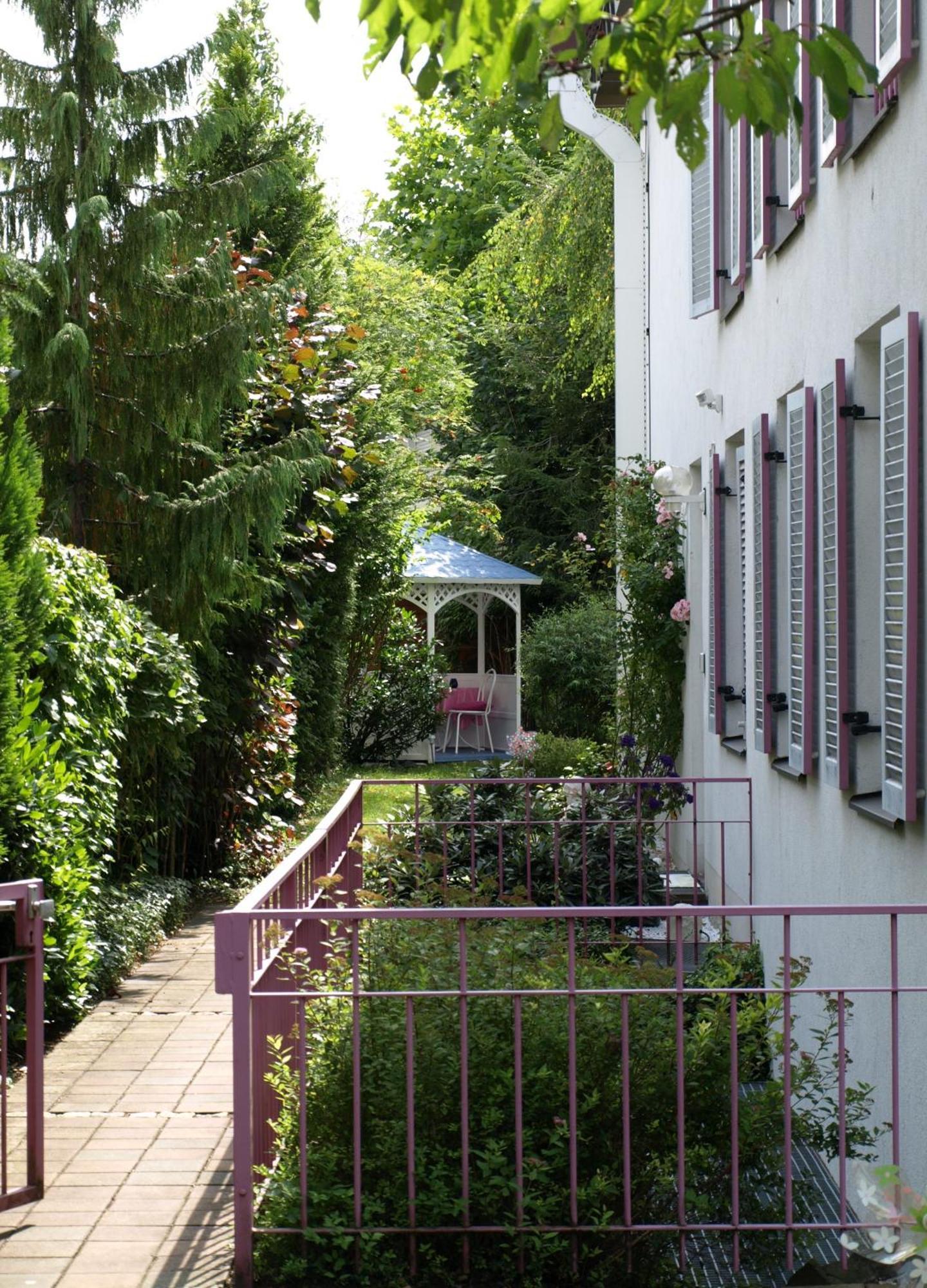Villa Waldperlach By Blattl ミュンヘン エクステリア 写真